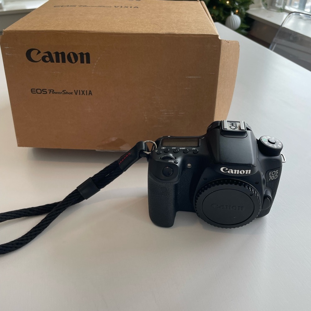 Canon EOS 70D Camera Body